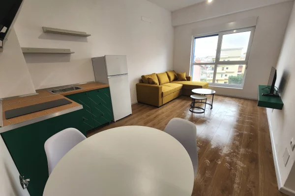 Appartamento in affitto a Tirana 1+1, Arredato