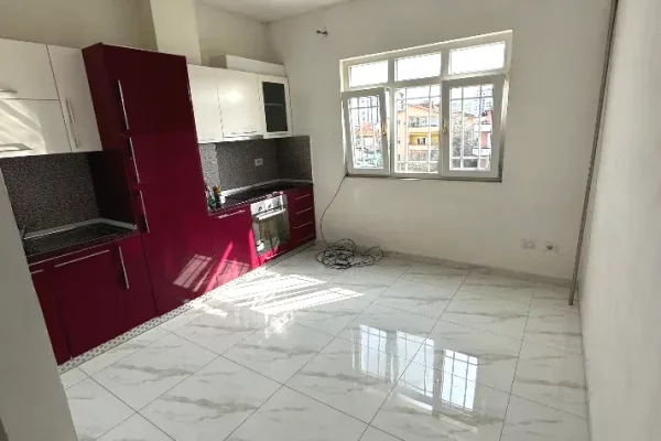 Qera | Vilë 1 + 1 | 5 Maji | 350 €/muaj