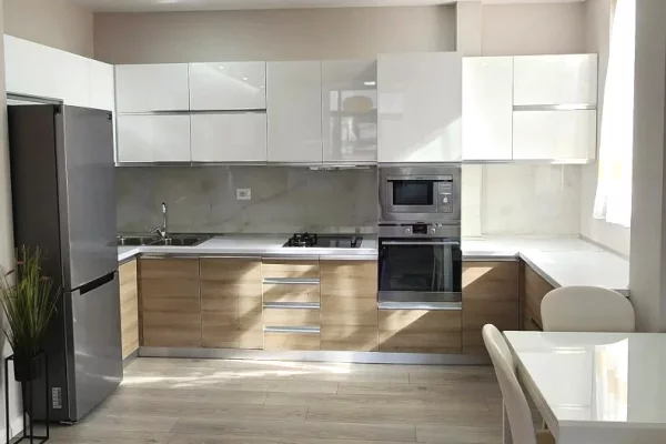 Shtepi me qera Apartament ne Tirane, 1+1, Mobilimi E mobiluar, Pagesa 850  Euro.