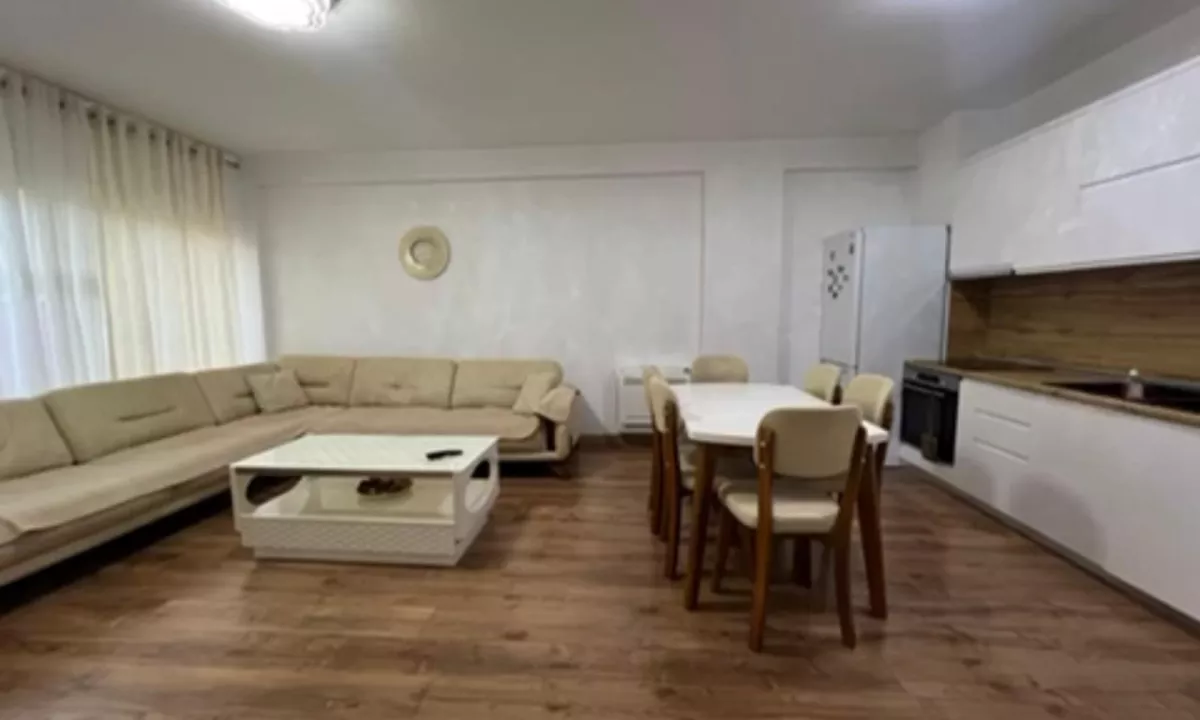 Shtepi me qera Apartament ne Tirane, 2+1, Mobilimi E mobiluar, Pagesa 800  Euro.
