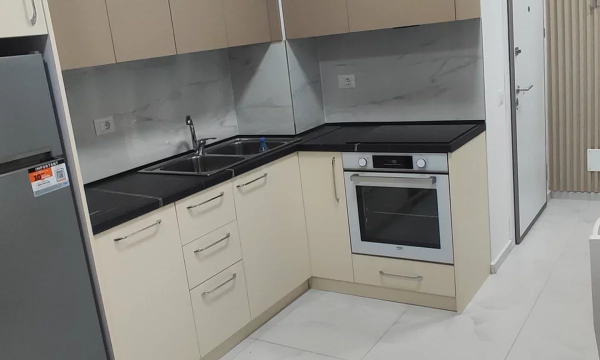 Shtepi me qera Apartament ne Tirane, 2+1, Mobilimi E mobiluar, Pagesa 55,000  Leke.