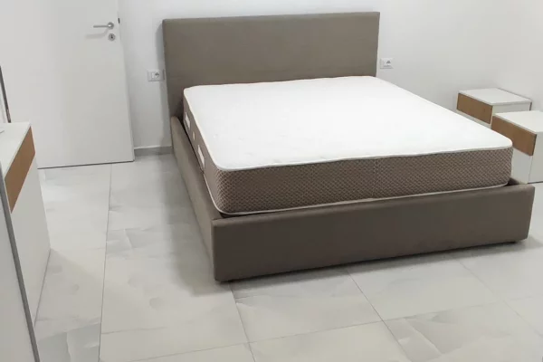 Shtepi me qera Apartament ne Tirane, 2+1, Mobilimi E mobiluar, Pagesa 55,000  Leke.