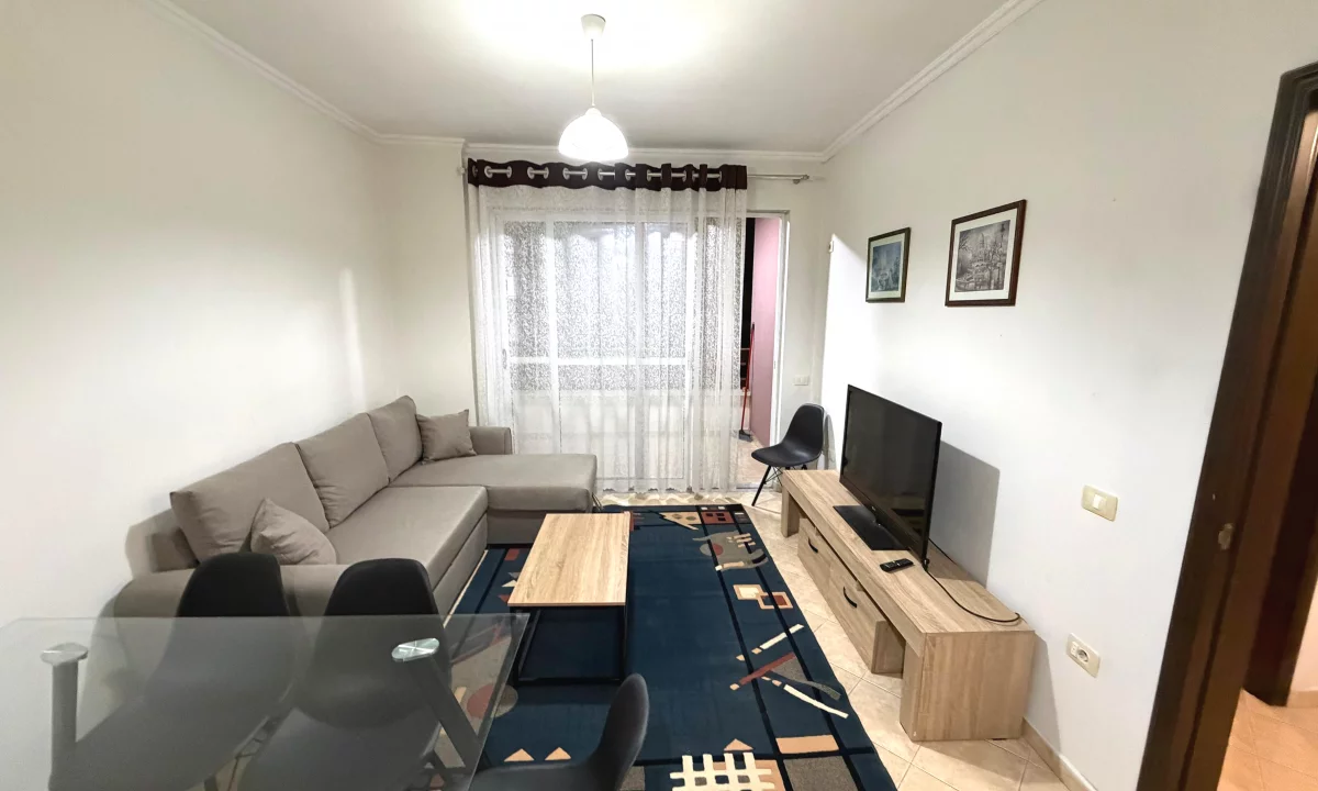 Shtepi me qera Apartament ne Tirane, 1+1, Mobilimi E mobiluar, Pagesa 40,000  Leke.