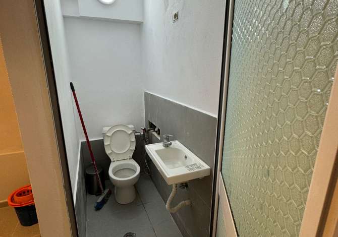 DYQAN PER SHITJE,te  “Shallvaret ” , prane mullirit ,90.000 euro 