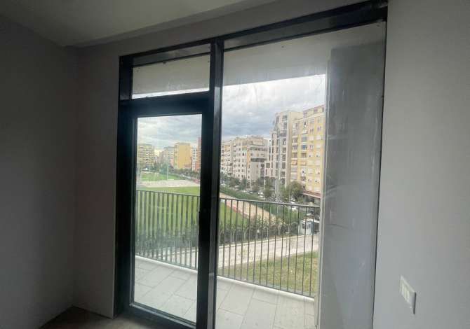 Jepet me qera Apartamenti 1+1 per ambient biznesi  Cmimi : 800 mije leke netto, Lake view residence 