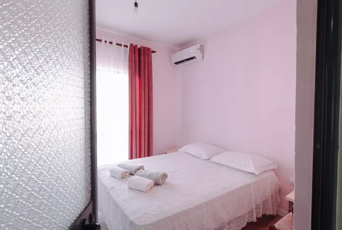 Shtepi ne shitje Apartament ne Durres, 1+1, Mobilimi E mobiluar, Pagesa 58,000  Euro.