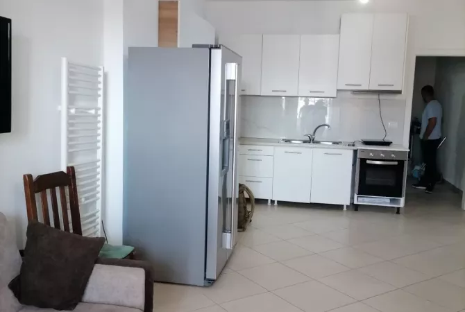 Jepet me qera Apartamenti 2+1+2, ne rrugen Ramazan Gaxherri, Fresk