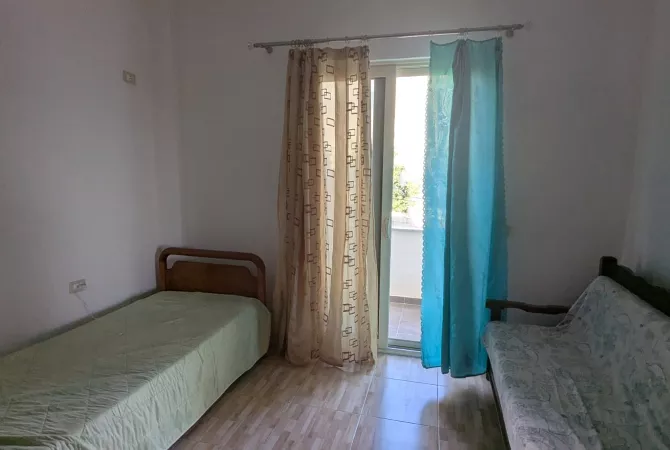 Shtepi me qera Apartament ne Tirane, 2+1, Mobilimi E mobiluar, Pagesa 35,000  Leke.