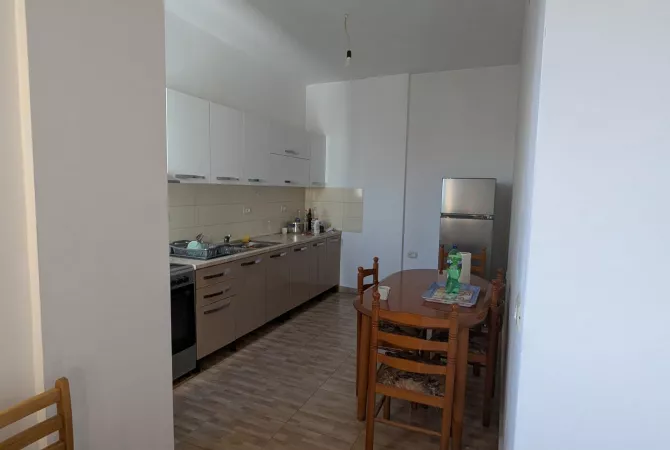 Shtepi me qera Apartament ne Tirane, 2+1, Mobilimi E mobiluar, Pagesa 35,000  Leke.