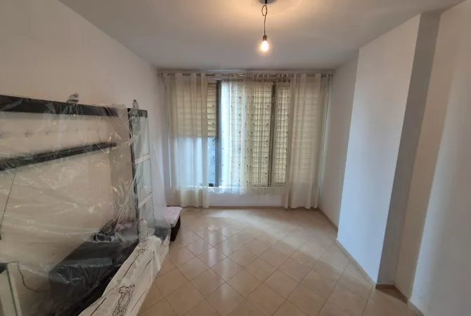 Apartment for rent in Tirana 1+1, Emty