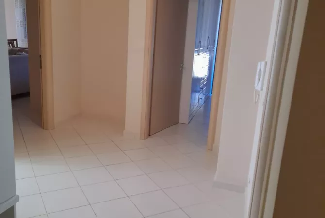 Shtepi me qera Apartament ne Tirane, 2+1, Mobilimi E mobiluar, Pagesa 500  Euro.