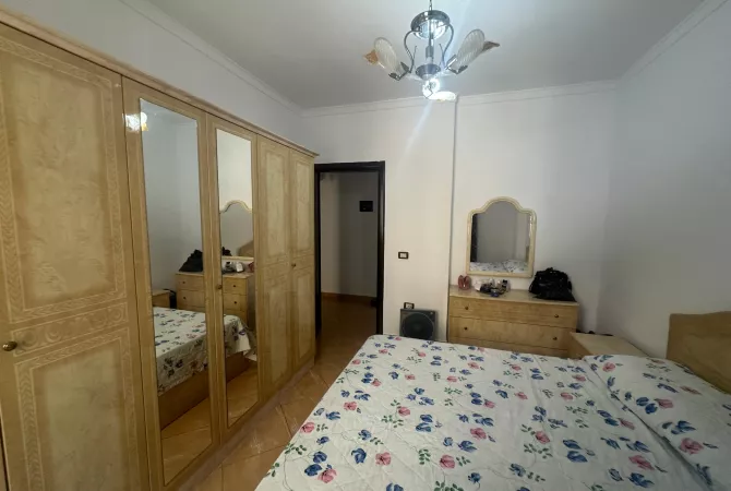 Shtepi ne shitje Apartament ne Durres, 1+1, Mobilimi E mobiluar, Pagesa 99,000  Euro.