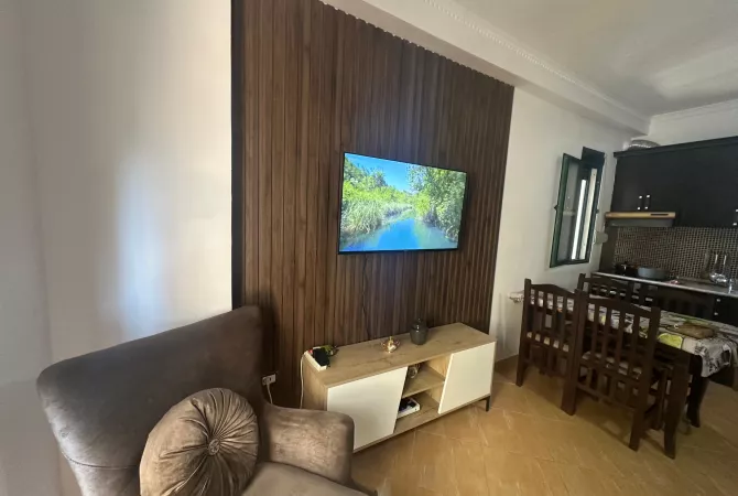 Shtepi ne shitje Apartament ne Durres, 1+1, Mobilimi E mobiluar, Pagesa 99,000  Euro.