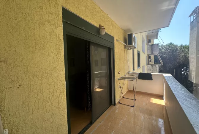 Shtepi ne shitje Apartament ne Durres, 1+1, Mobilimi E mobiluar, Pagesa 99,000  Euro.