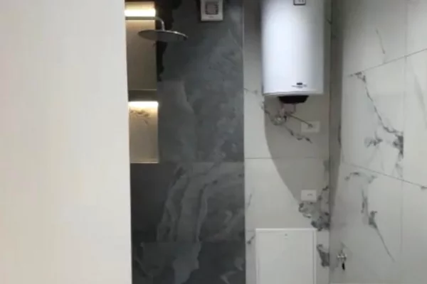 Shtepi ne shitje Apartament ne Tirane, 1+1, Mobilimi Bosh, pa mobiluar, Pagesa 98,000  Euro.