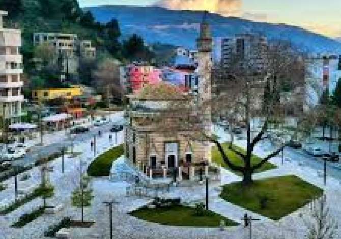 Ambient biznesi me qera 1+1 ne Vlore - 3,000 Euro