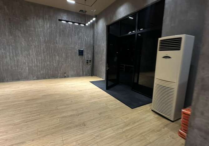 Business Property in Sale 1+1 in Tirana - 210,000 Euro