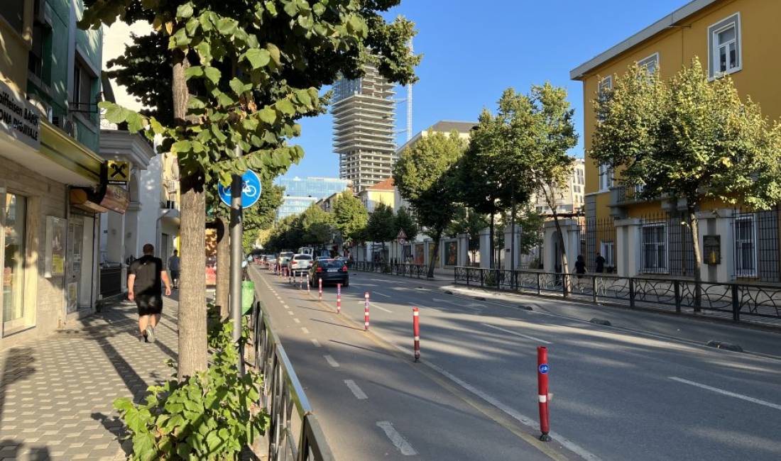 Hotel ne shitje Rruga e Durresit 