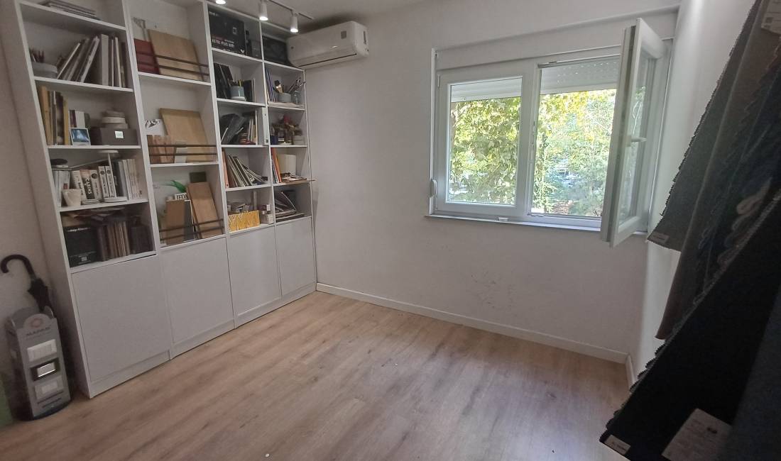 Zyre 26 m2 te ish ekspozita 320Euro