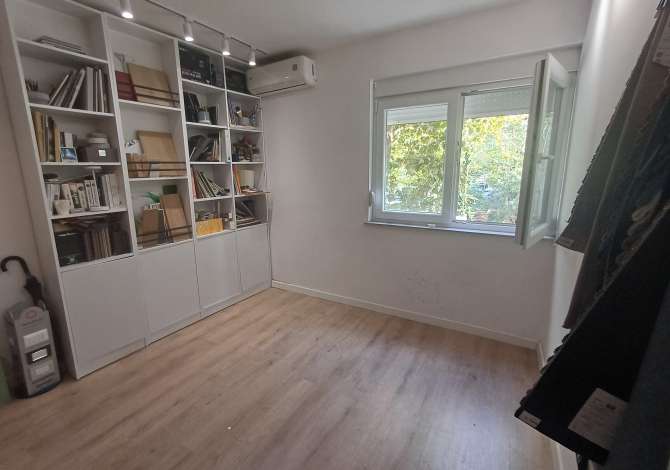 Business Property for Rent 3+1 in Tirana - 320 Euro