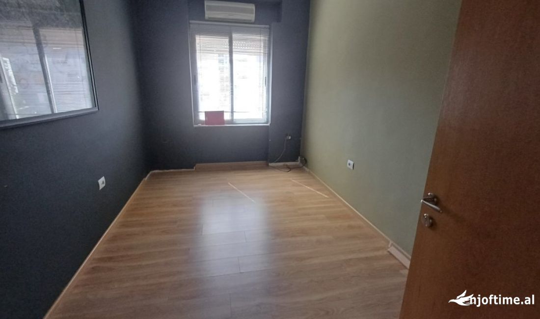 Ambient per Zyre prane Taivanit 800Euro