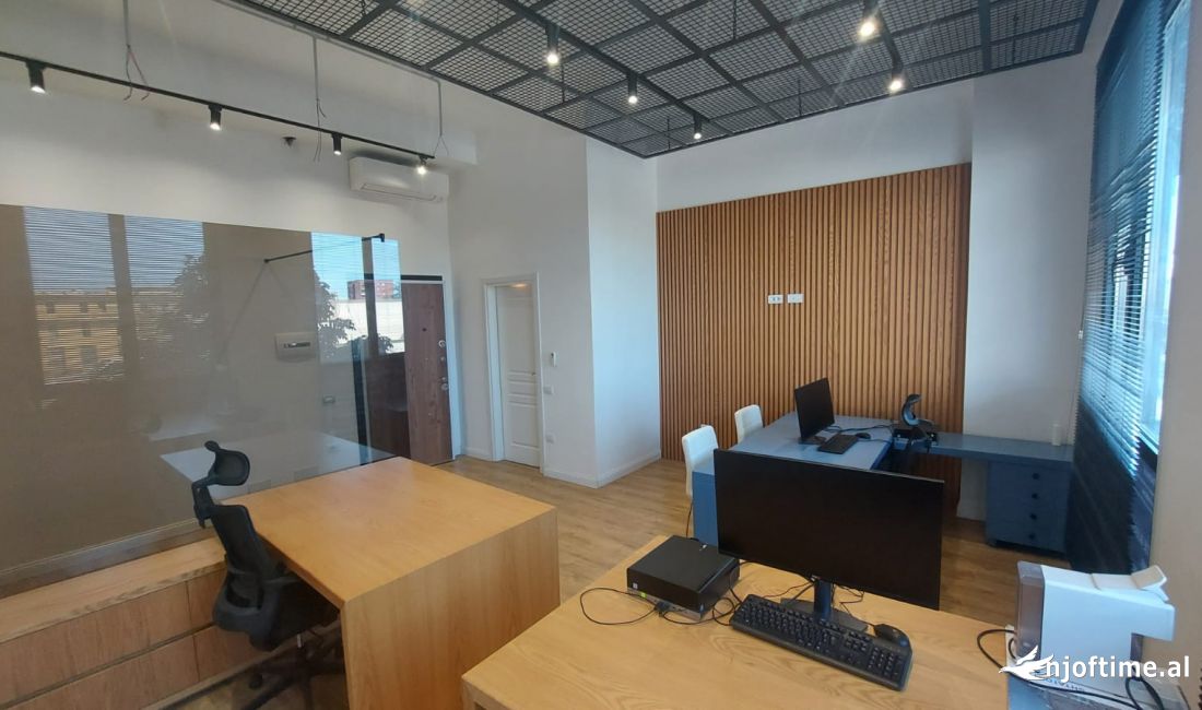 Dyqan ne shitje te Kongresi i Manastirit 126.600 euro