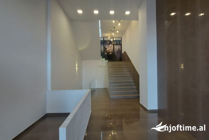 Business Property in Sale 1+1 in Tirana - 126,600 Euro