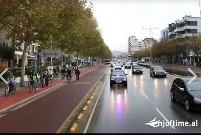 Business Property in Sale 1+1 in Tirana - 172,000 Euro