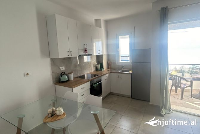 Shtepi me qera Apartament ne Vlore, 1+1, Mobilimi E mobiluar, Pagesa 500  Euro.