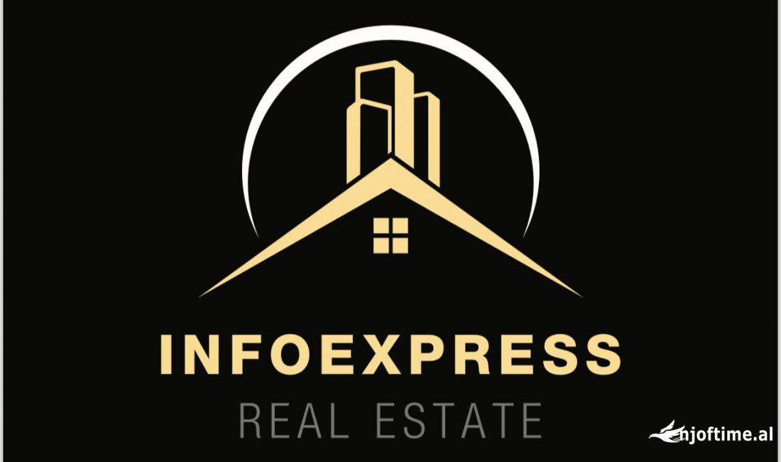 Shitet Dyqan prane 21 dhjetorit buze rruge