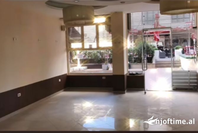 Shitet Dyqan ne Don Bosko 220.000€