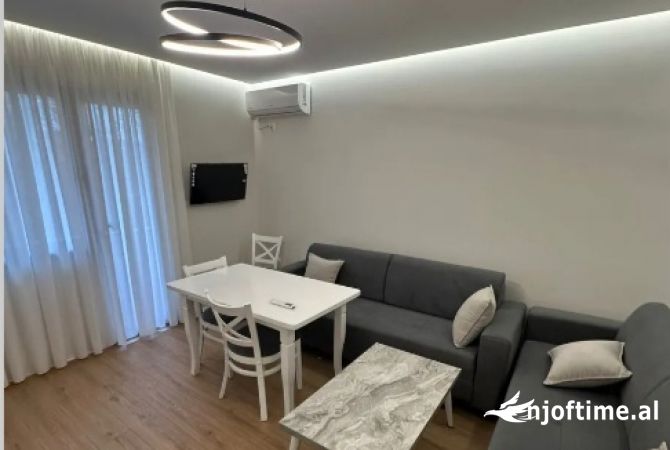 Apartament 1+1 me qira te Rr. Dibres 600 €