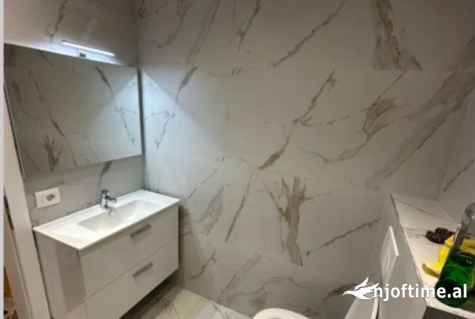 Shtepi me qera Apartament ne Tirane, 1+1, Mobilimi E mobiluar, Pagesa 600  Euro.