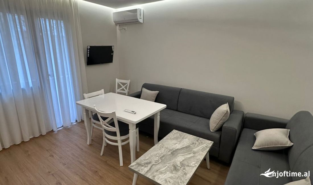 Shtepi me qera Apartament ne Tirane, 1+1, Mobilimi E mobiluar, Pagesa 600  Euro.