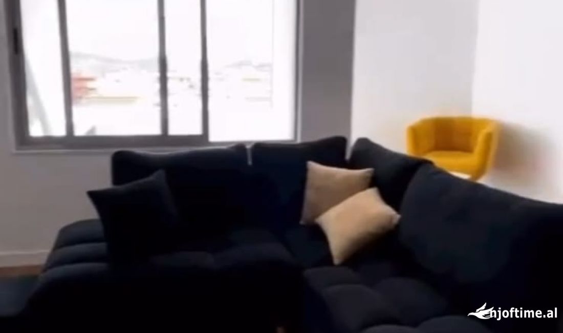 Shtepi ne shitje Apartament ne Tirane, 2+1, Mobilimi Bosh, pa mobiluar, Pagesa 150,000  Euro.