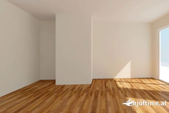 Ambiente Commerciale in Affitto 3+1 a Tirana - 750 Euro