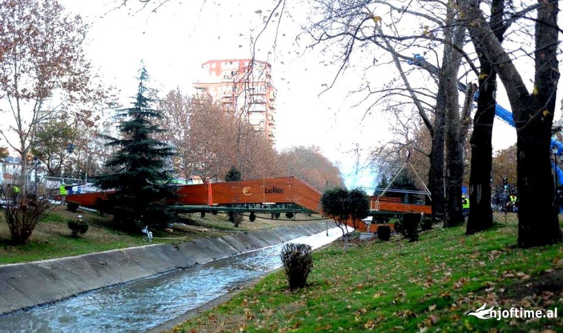 Shitet Bar-Restorant-Pasticeri ish Ekspozita 