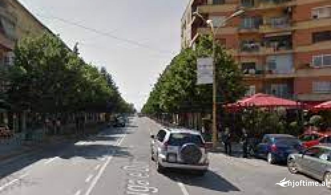 Dyqan ne shitje Rruga e Durresit 160.000 euro