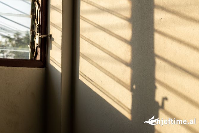 Ambiente Commerciale in Vendita 1+1 a Tirana - 407,500 Euro