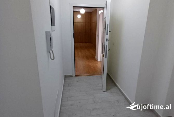 Business Property in Sale 1+1 in Tirana - 407,500 Euro