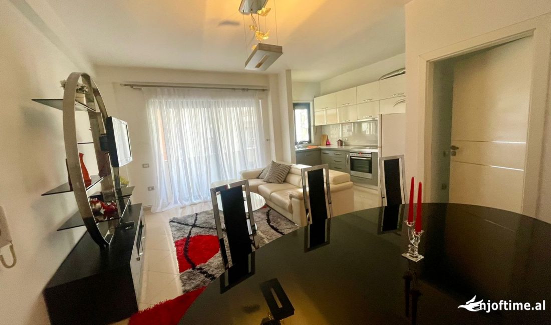 Shtepi me qera Apartament ne Tirane, 1+1, Mobilimi E mobiluar, Pagesa 350  Euro.