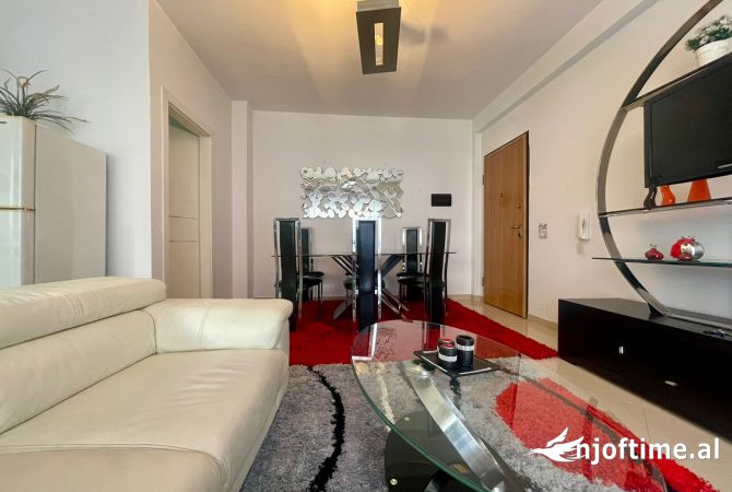 Shtepi me qera Apartament ne Tirane, 1+1, Mobilimi E mobiluar, Pagesa 350  Euro.