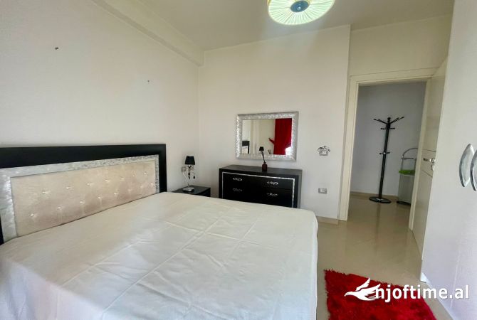 Shtepi me qera Apartament ne Tirane, 1+1, Mobilimi E mobiluar, Pagesa 350  Euro.