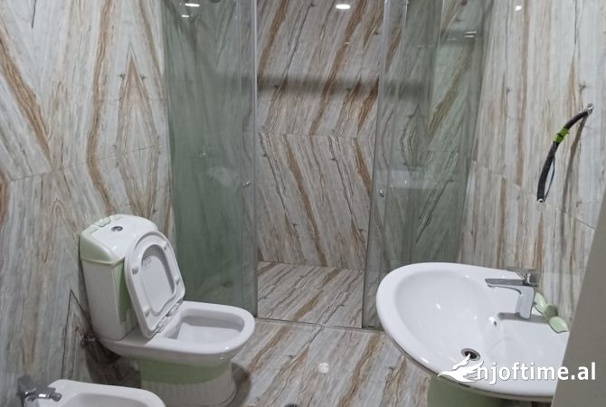 Business Property in Sale 1+1 in Tirana - 407,500 Euro