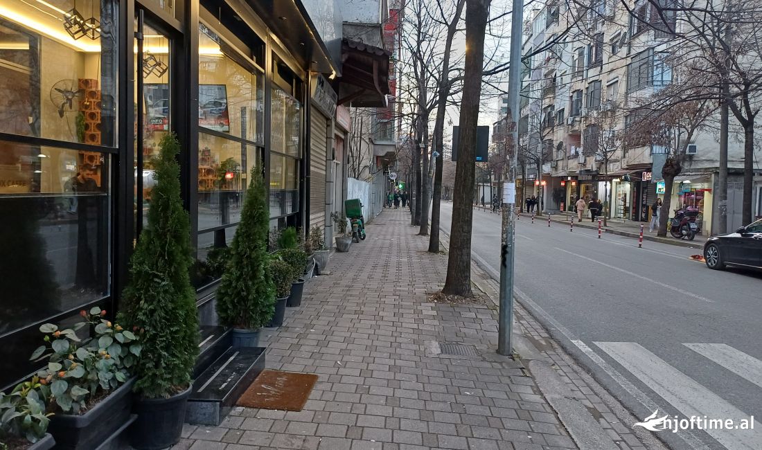 Shitet Dyqan prane Pazarit te Ri 138.000 euro