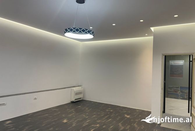 Business Property in Sale 1+1 in Tirana - 250,000 Euro