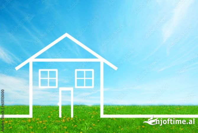 Shitet Objekt Biznesi dhe Bar Kafe te Komuna e Parisit 