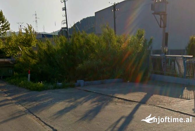 Ambient per Servis Makinash ne Vaqarr