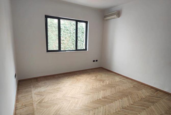 ZYRE ME QIRA   ne Zemer te Bllokut 900 euro