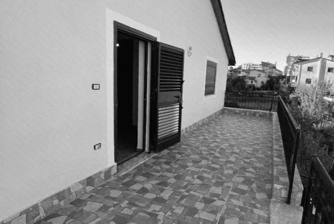 Shtepi ne shitje Shtepi Private ne Tirane, 5+1, Mobilimi E mobiluar, Pagesa 320,000  Euro.